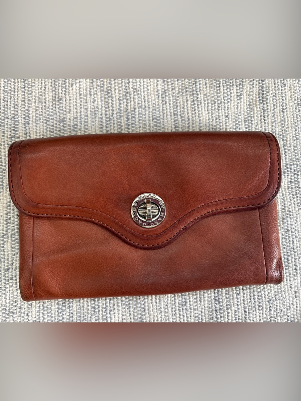 Marc by Marc Jacobs Brown Cognac Leather Turnlock Wallet Clutch Cards Money ID
